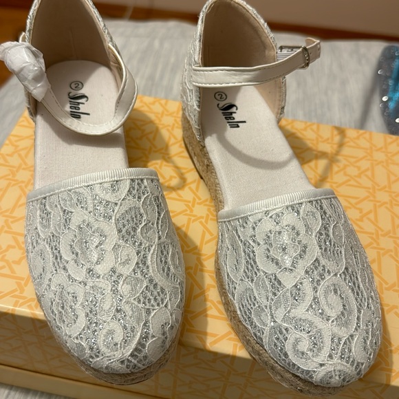 Shein Children Woven Solid Color Simple Daily Flat Shoes - Picture 2 of 5